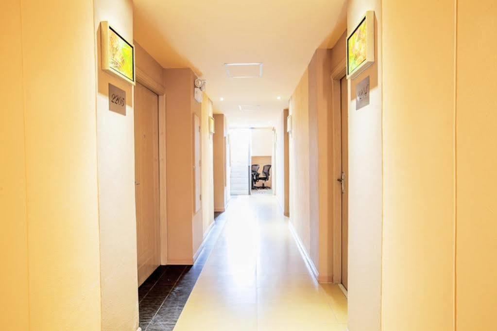 D Day Suite Bangkok Eksteriør bilde